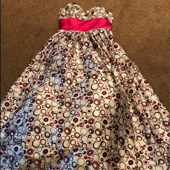 Showtime Collection Prom Dress - Picture 1 of 4